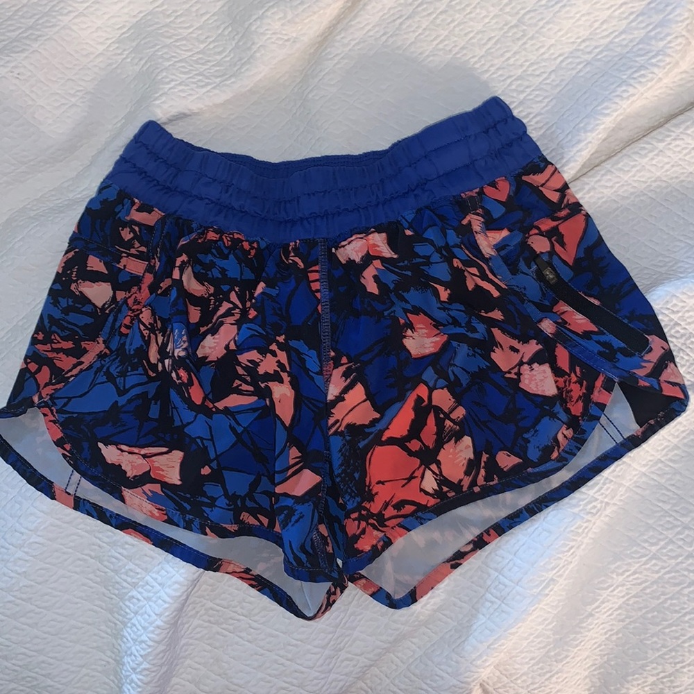 Lululemon Tracker Shorts- long 4”